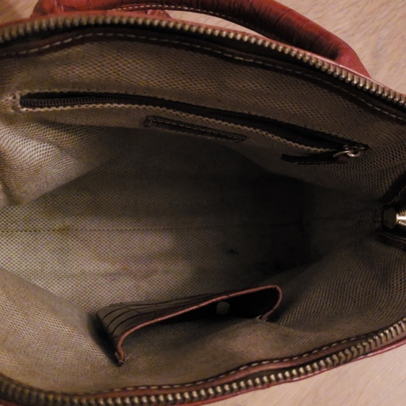 Dooney & Bourke Croco backpack purse - Picture 6 of 7